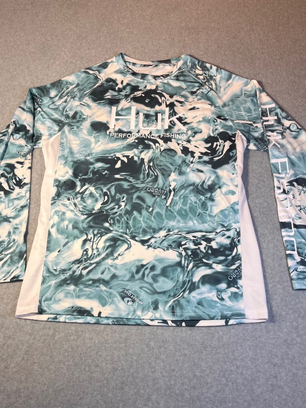 Huk Performance Fishing Long Sleeve Shirt Blue Camo Size M